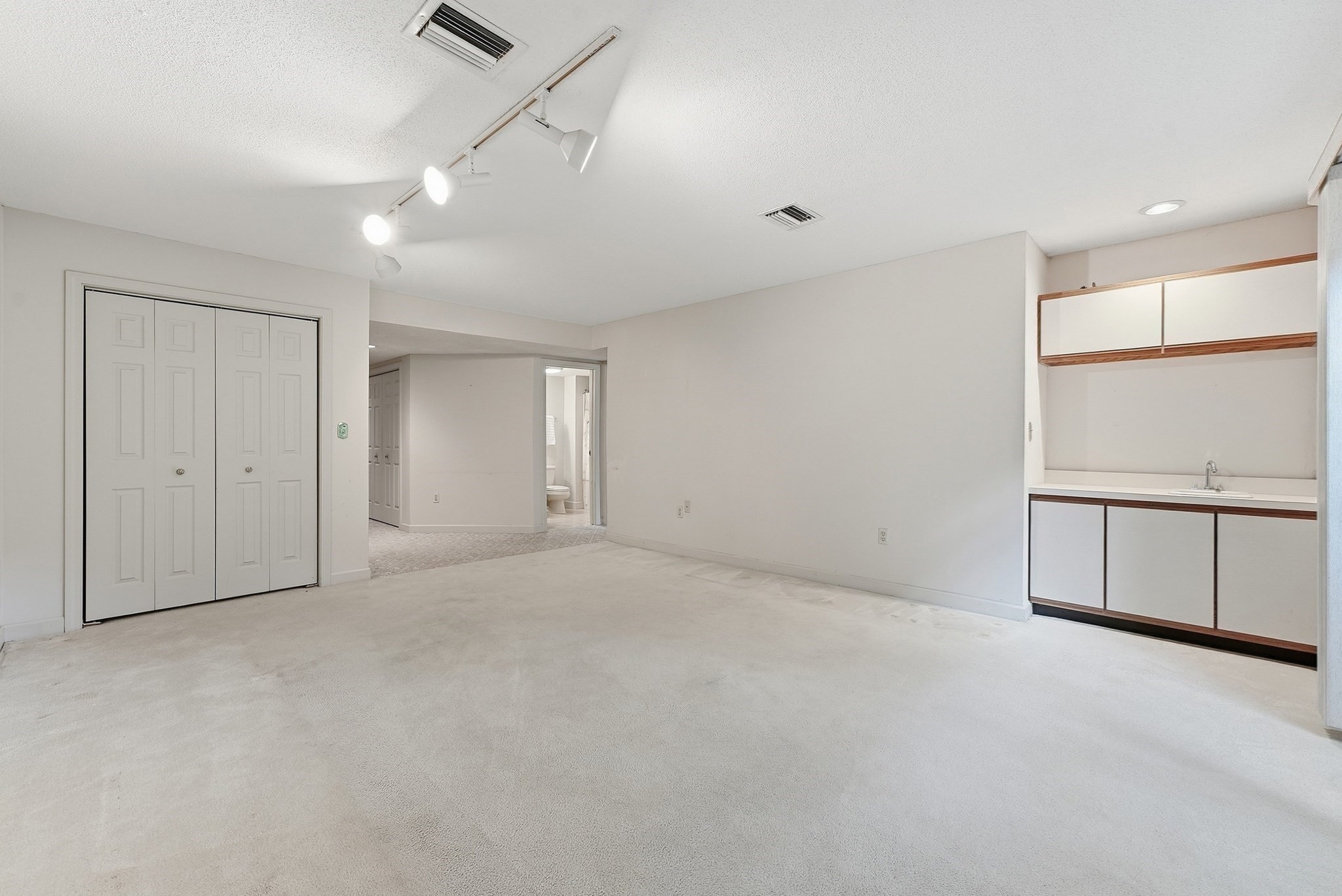 10 Windpath West, Unit 10 West Springfield, MA 01089 - Photo 31 of 42 Gallery Image 31