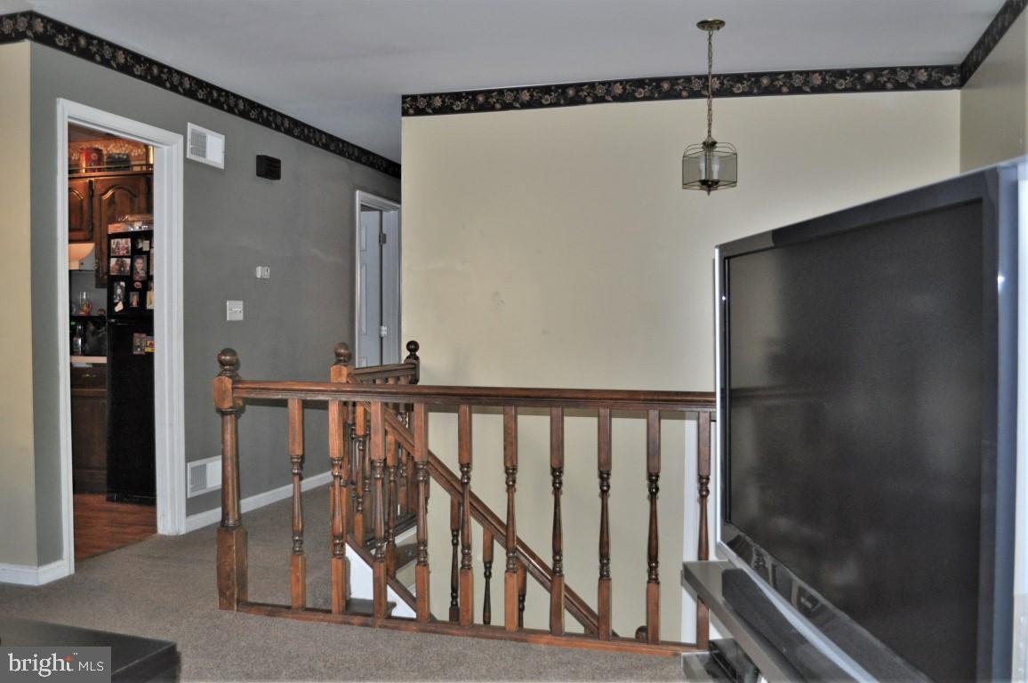 66 Ruel Avenue Hanover, PA 17331 - Photo 5 of 27