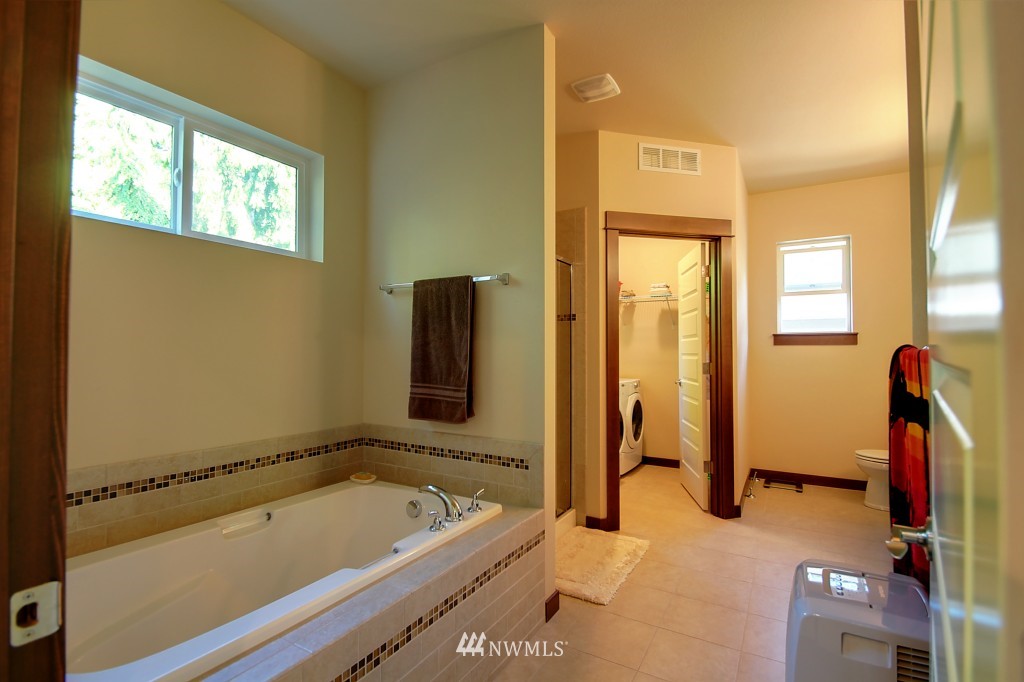20217 3rd Drive Southeast Bothell, WA 98012 - Photo 11 of 17