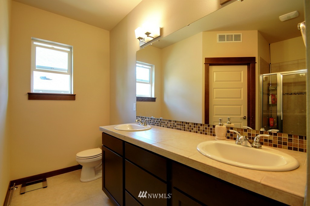 20217 3rd Drive Southeast Bothell, WA 98012 - Photo 12 of 17