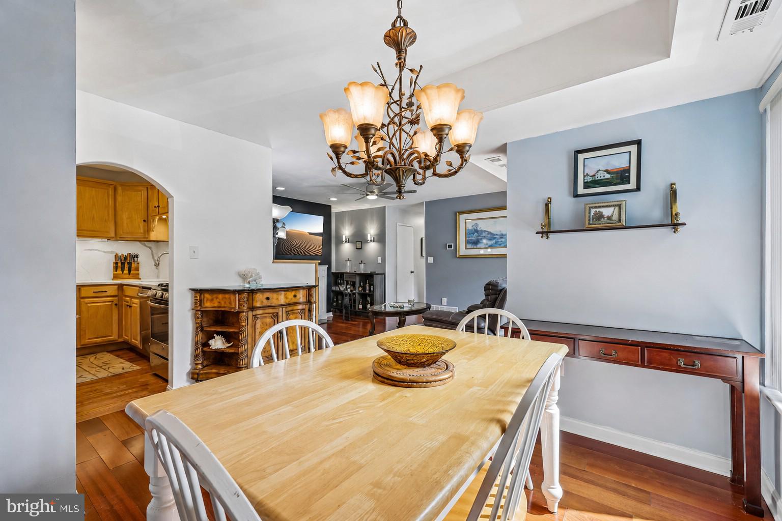 10594 Twin Rivers Road, Unit D2 Columbia, MD 21044 - Photo 13 of 34 Dining Room