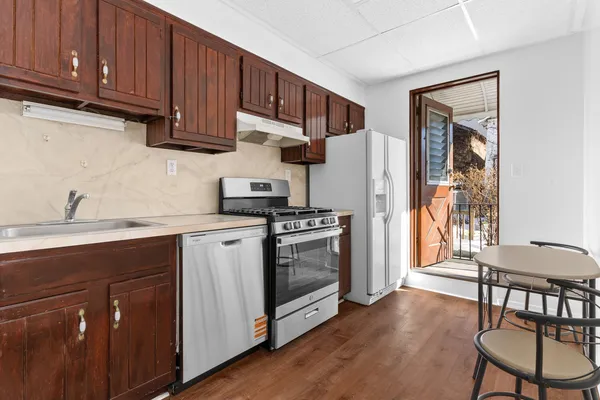 $2,800 | 60-48 Flushing Avenue, Unit 1 | Maspeth