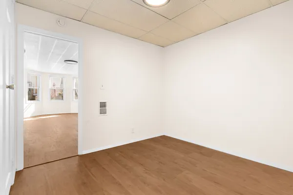 $2,800 | 60-48 Flushing Avenue, Unit 1 | Maspeth