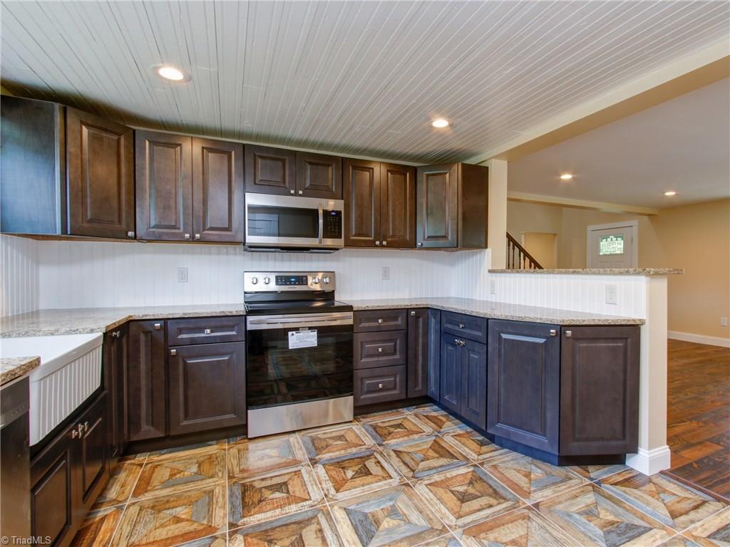 6115 Salem Chapel Road Walnut Cove, NC 27052 - Photo 5 of 27 Gallery Image 5