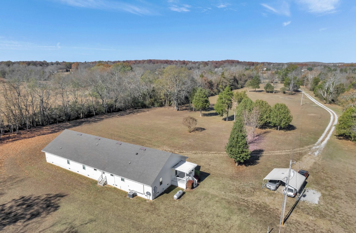 414 Sims Spring Road Shelbyville, TN 37160 - Photo 5 of 43 Gallery Image 5