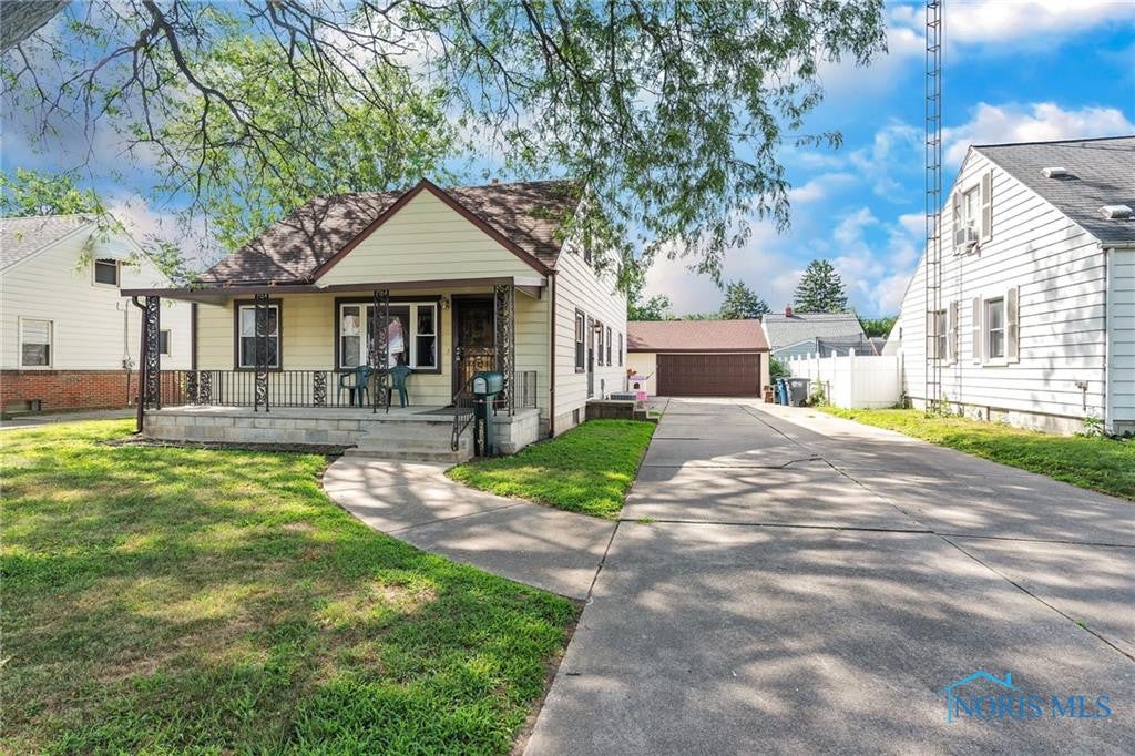 2855 Boxwood Road Toledo, OH 43613 - Photo 3 of 26 Gallery Image 3
