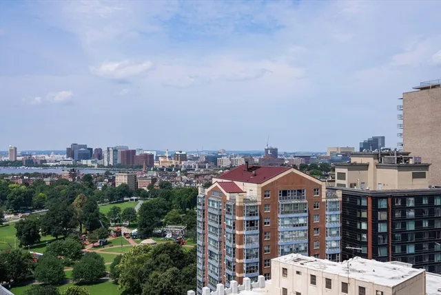 $4,899,000 | 2 Avery Street, Unit 21E, Boston, MA 02111