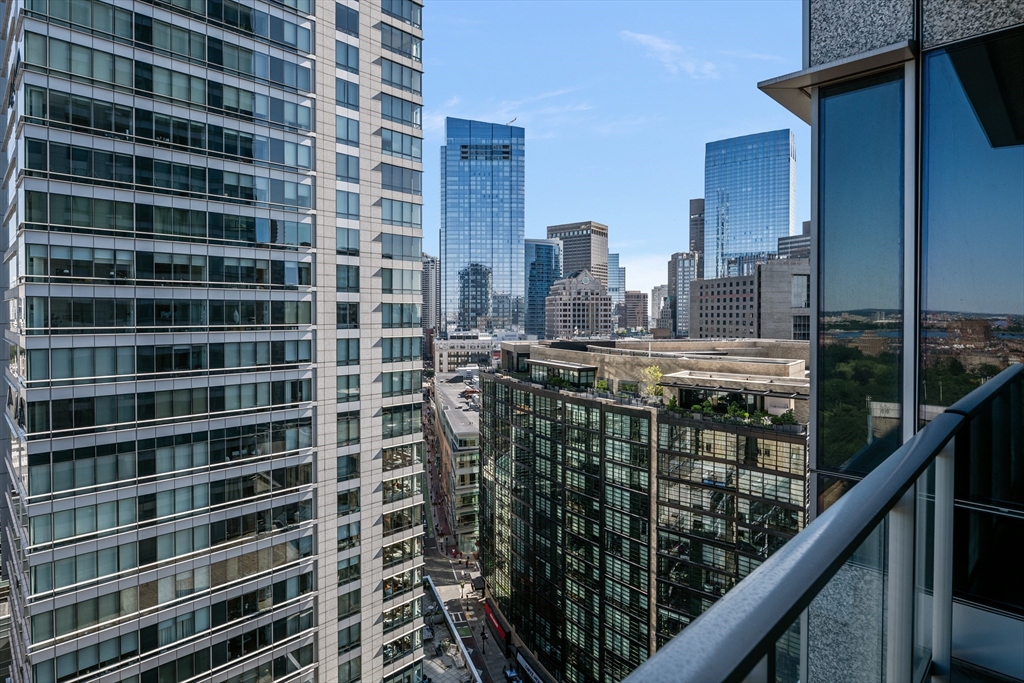 2 Avery Street, Unit 21E Boston, MA 02111 - Photo 12 of 38