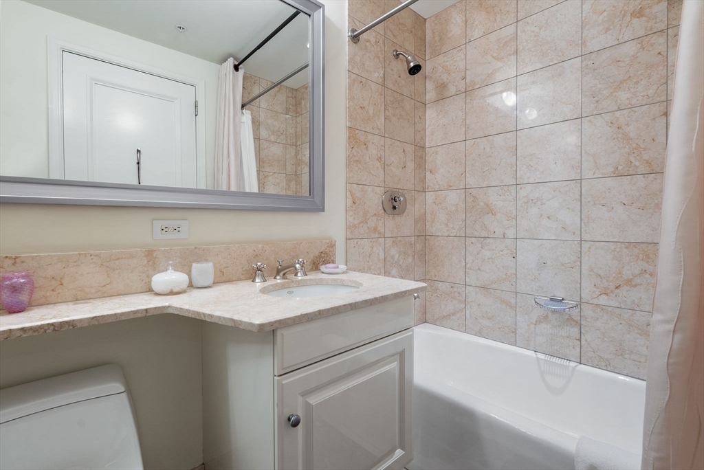 2 Avery Street, Unit 21E Boston, MA 02111 - Photo 22 of 38