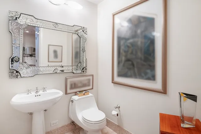 $4,899,000 | 2 Avery Street, Unit 21E, Boston, MA 02111