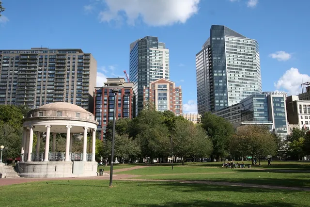 $4,899,000 | 2 Avery Street, Unit 21E, Boston, MA 02111