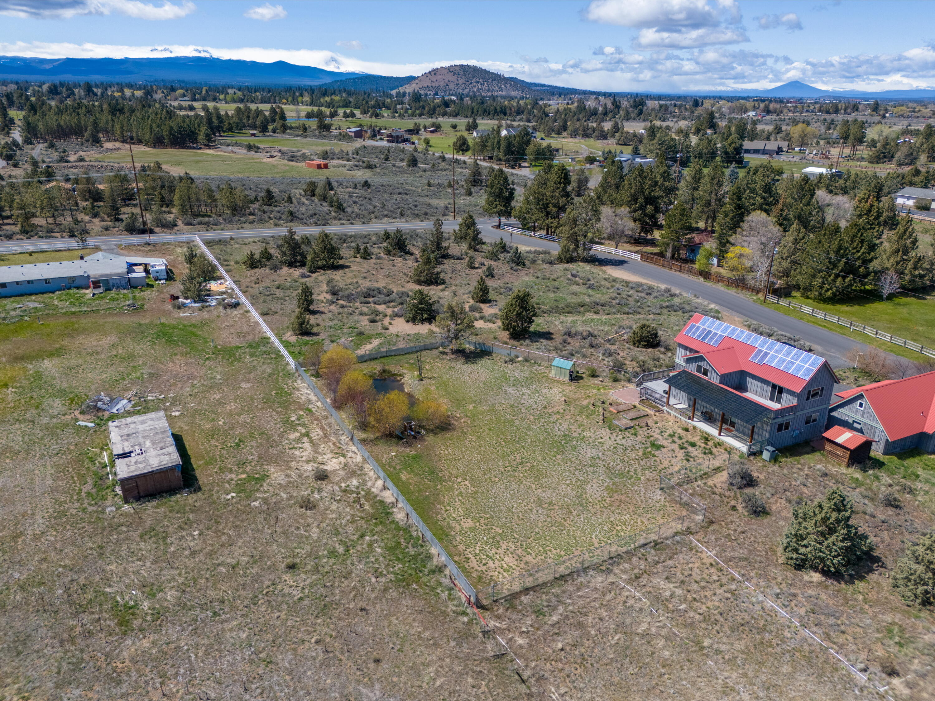 61830 Dobbin Road Bend, OR 97702 - Photo 74 of 76 29 Dobbin Exterior_resize