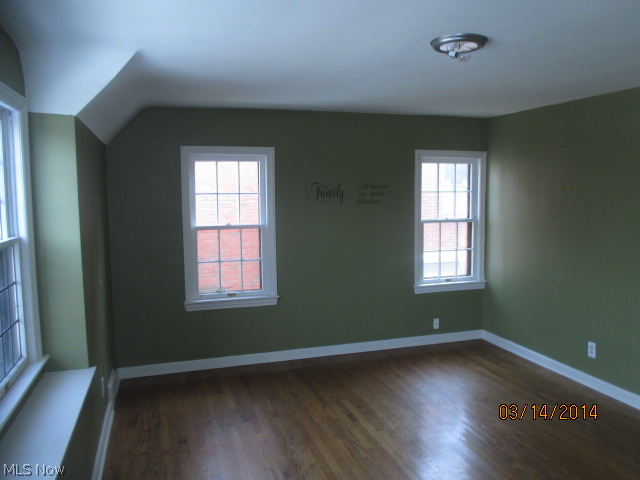 3444 Woodridge Road Cleveland, OH 44121 - Photo 12 of 14