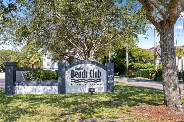 $2,450 | 609 East Sheridan Street, Unit 207, Dania, FL 33004