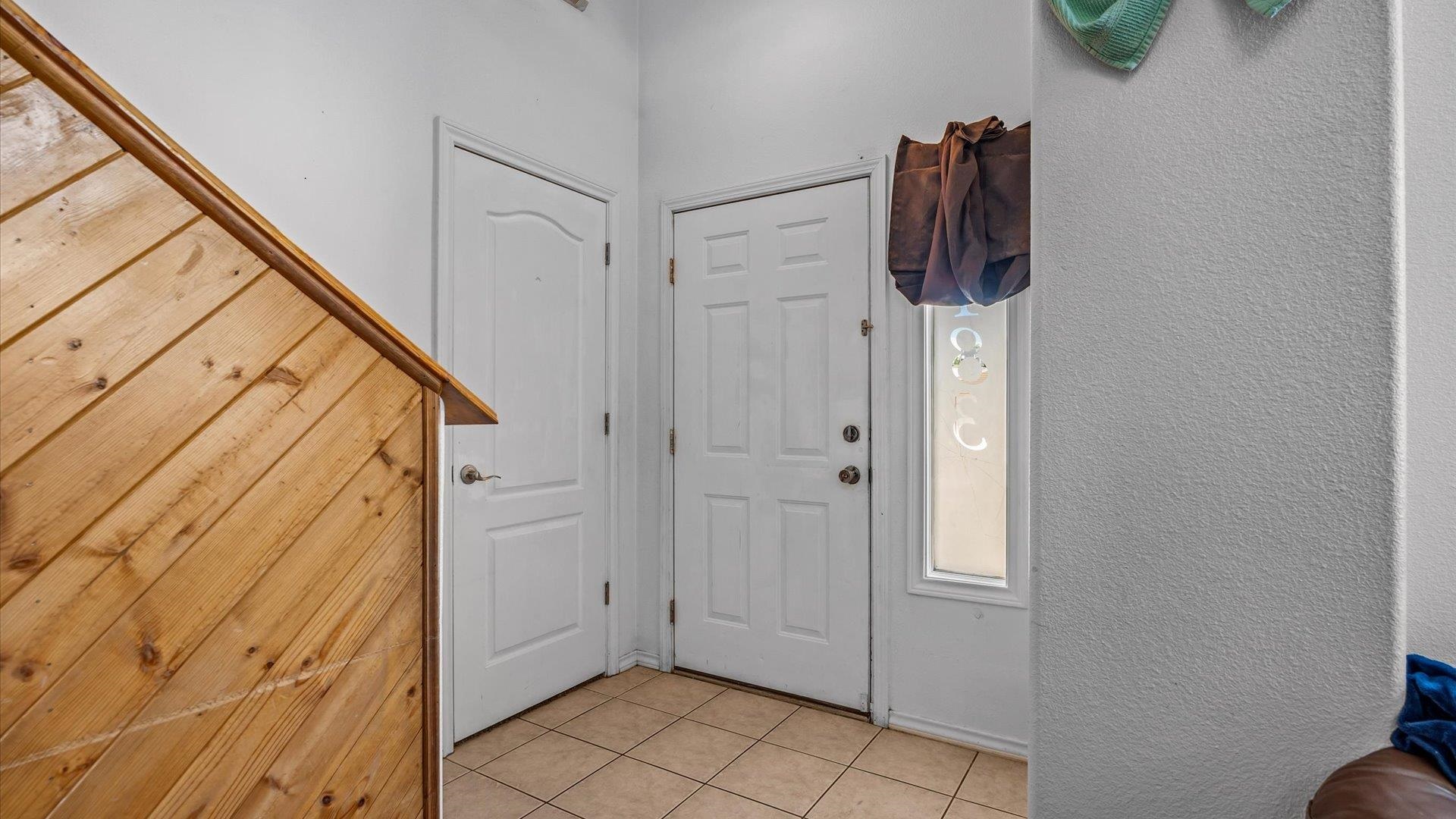 483 Ridge Lane Grand Junction, CO 81504 - Photo 5 of 28 Gallery Image 5
