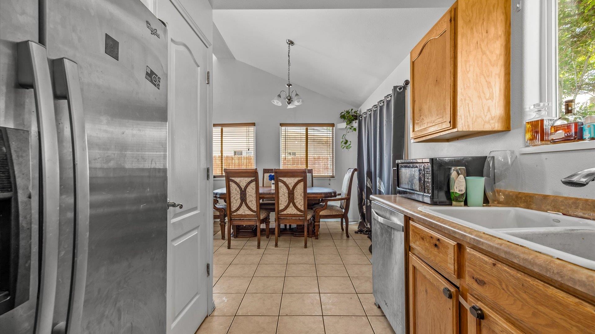 483 Ridge Lane Grand Junction, CO 81504 - Photo 9 of 28 Gallery Image 9
