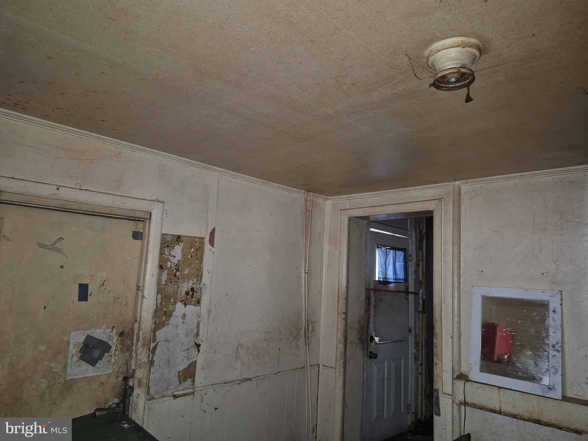 321 South Monroe Street Baltimore, MD 21223 - Photo 16 of 18