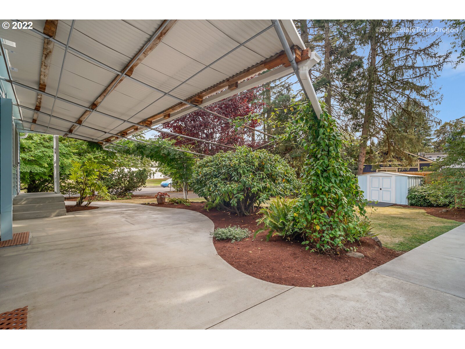 1908 Southeast River Road Hillsboro, OR 97123 - Photo 24 of 28 Gallery Image 24