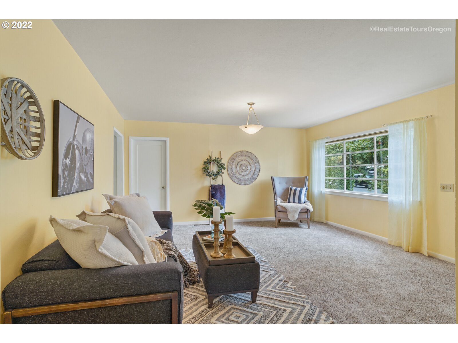 1908 Southeast River Road Hillsboro, OR 97123 - Photo 6 of 28 Gallery Image 6