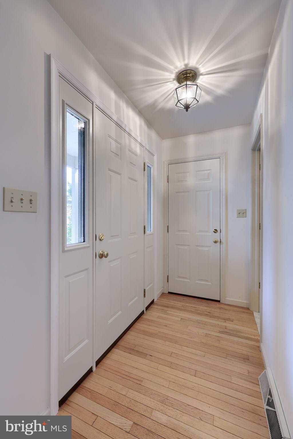 1817 Spring Ridge Lane Lancaster, PA 17603 - Photo 3 of 41 Gallery Image 3