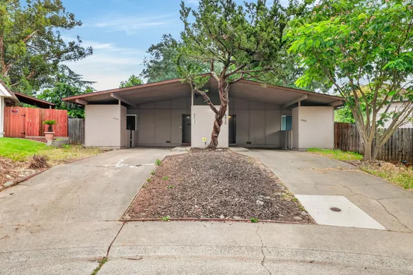 $550,000 | 4920 Douvan Court, Carmichael, CA 95608