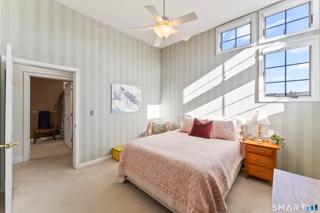 $449,900 | 460 Heritage Road, Unit 302, Southbury, CT 06488