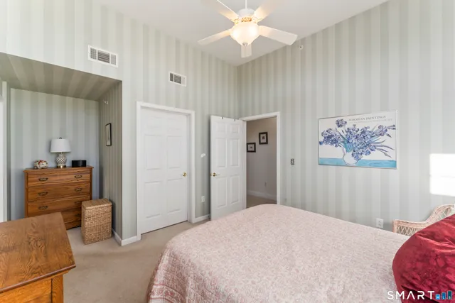 $449,900 | 460 Heritage Road, Unit 302, Southbury, CT 06488