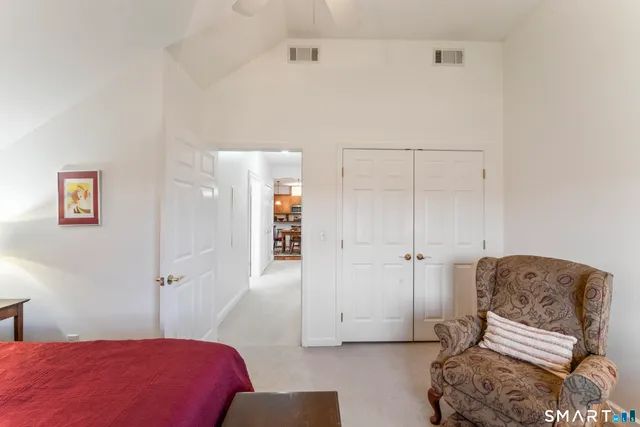 $449,900 | 460 Heritage Road, Unit 302, Southbury, CT 06488