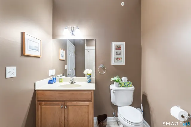 $449,900 | 460 Heritage Road, Unit 302, Southbury, CT 06488