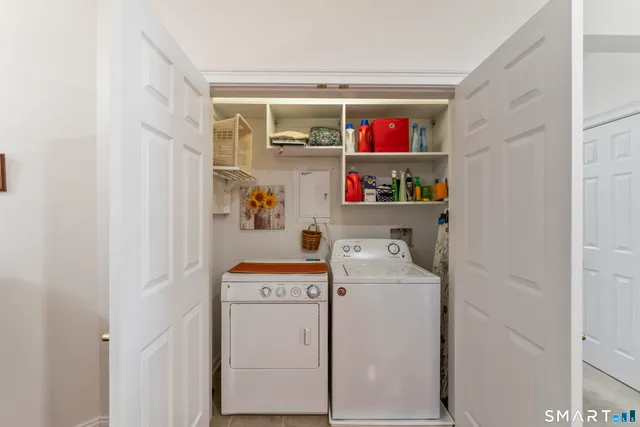 $449,900 | 460 Heritage Road, Unit 302, Southbury, CT 06488