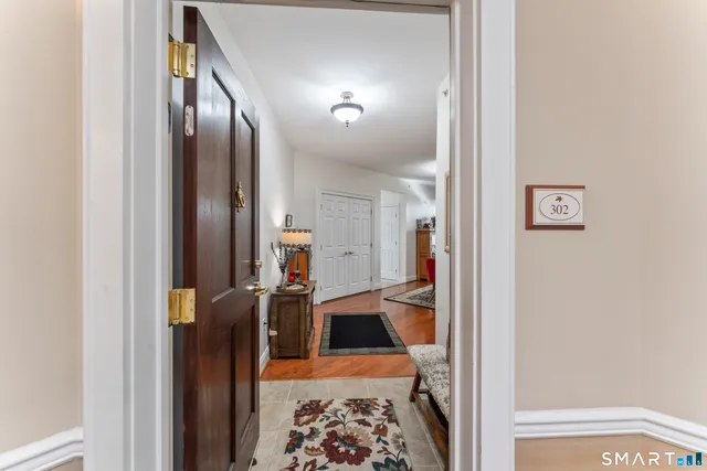 $449,900 | 460 Heritage Road, Unit 302, Southbury, CT 06488