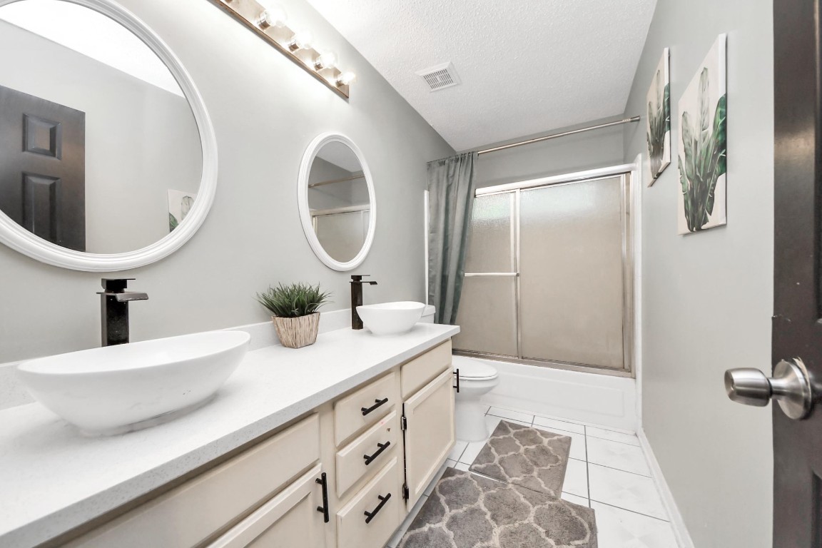 3925 Spring Crest Court Pearland, TX 77584 - Photo 28 of 39