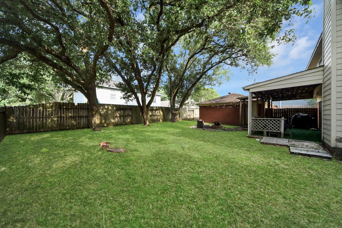 3925 Spring Crest Court Pearland, TX 77584 - Photo 33 of 39