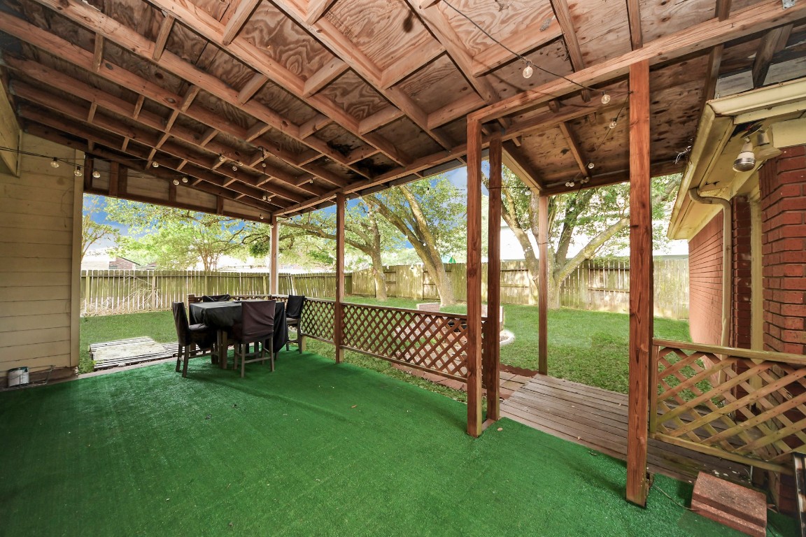 3925 Spring Crest Court Pearland, TX 77584 - Photo 34 of 39