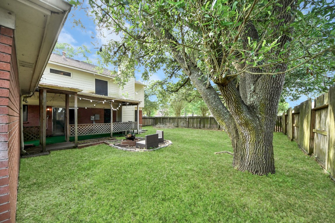 3925 Spring Crest Court Pearland, TX 77584 - Photo 36 of 39