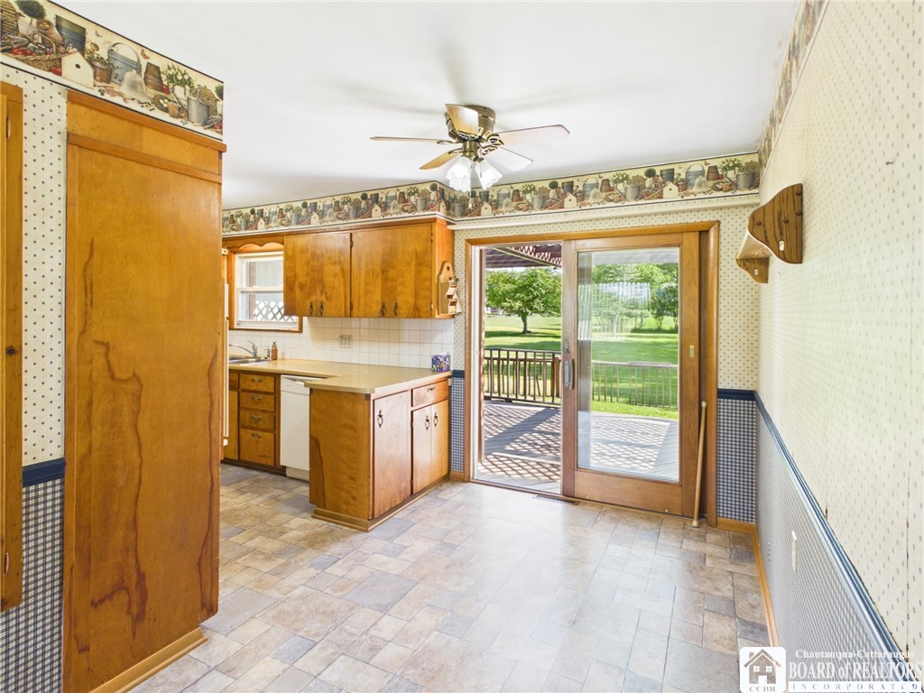 4547 Berry Road Pomfret, NY 14063 - Photo 11 of 32