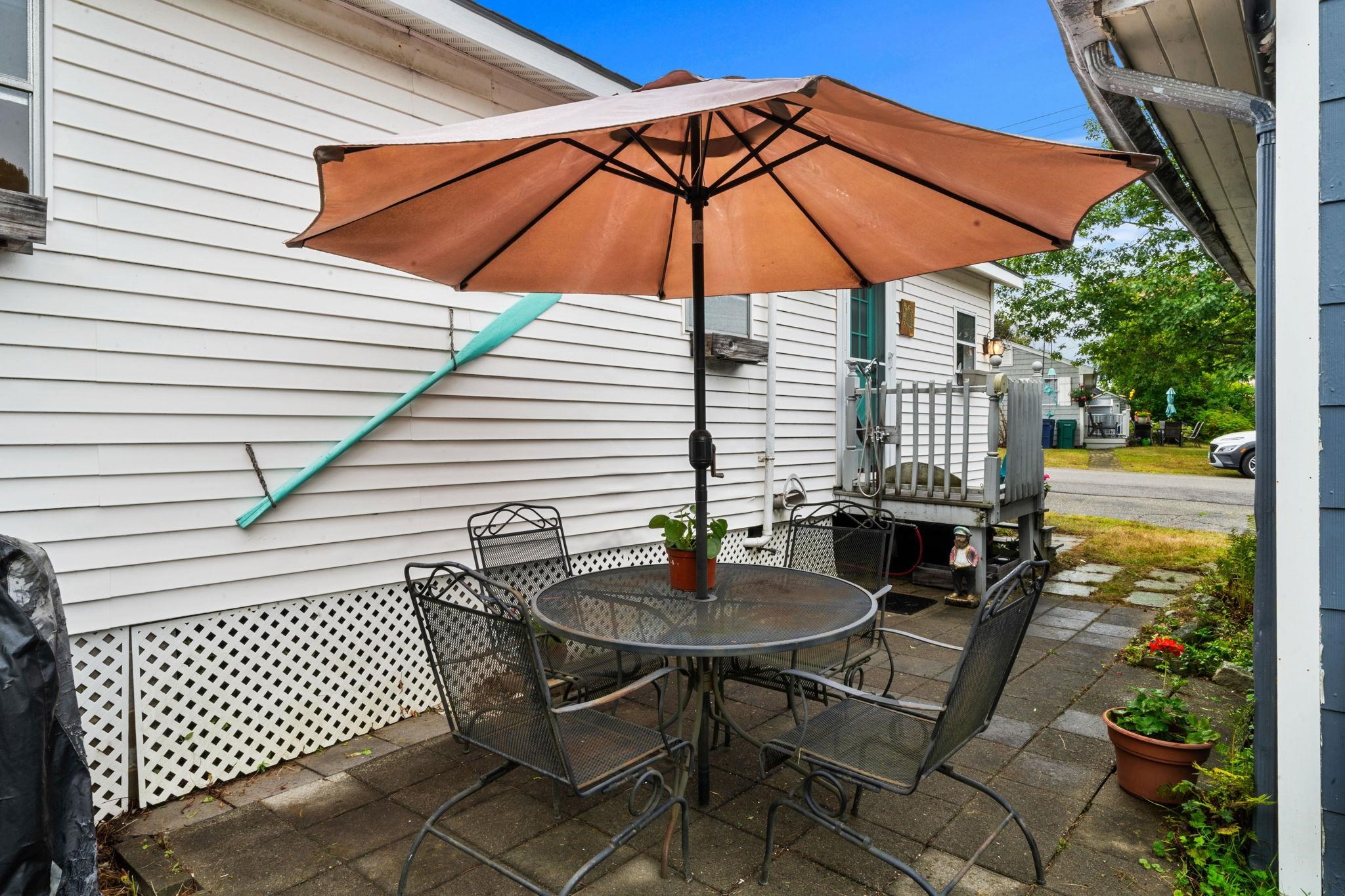 83 Acorn Road Hampton, NH 03842 - Photo 7 of 31 Gallery Image 7