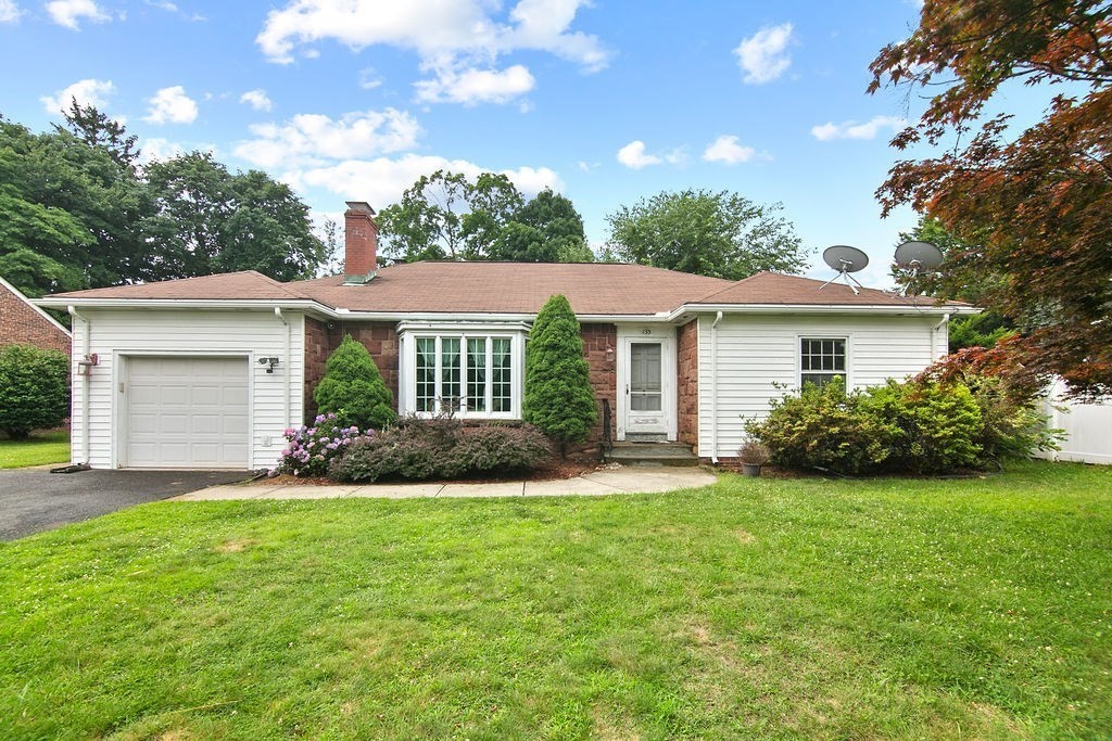 133 Monastery Avenue West Springfield, MA 01089 - Photo 1 of 22 Gallery Image 1