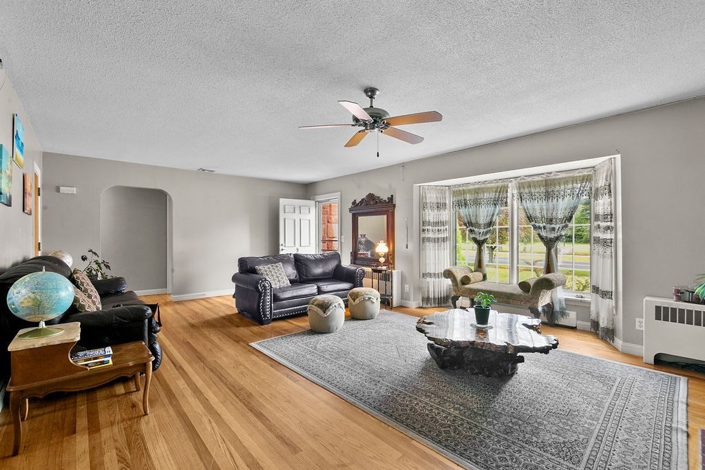 133 Monastery Avenue West Springfield, MA 01089 - Photo 6 of 22 Gallery Image 6