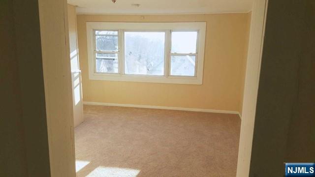 24 Hackett Place, Unit 2 Rutherford, NJ 07070 - Photo 6 of 10