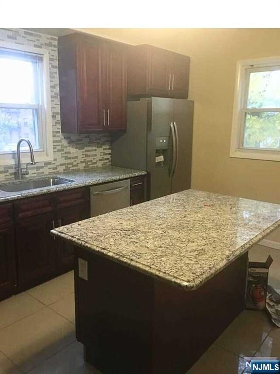 24 Hackett Place, Unit 2 Rutherford, NJ 07070 - Photo 9 of 10