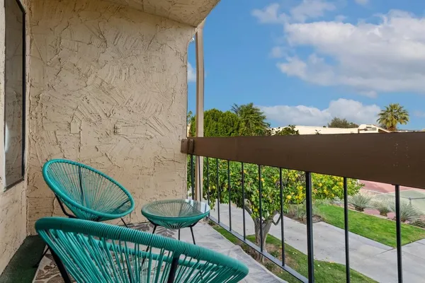 $289,000 | 5300 East Waverly Drive, Unit M4115, Palm Springs, CA 92264