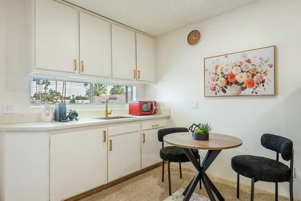 $289,000 | 5300 East Waverly Drive, Unit M4115, Palm Springs, CA 92264