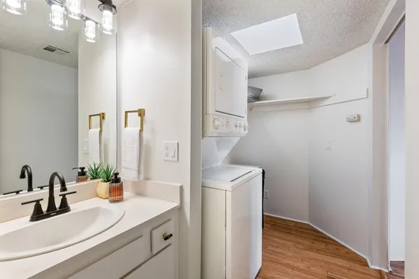 $289,000 | 5300 East Waverly Drive, Unit M4115, Palm Springs, CA 92264