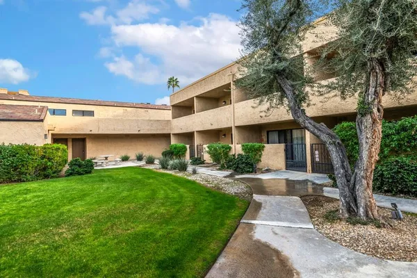 $289,000 | 5300 East Waverly Drive, Unit M4115, Palm Springs, CA 92264