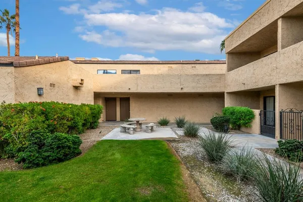 $289,000 | 5300 East Waverly Drive, Unit M4115, Palm Springs, CA 92264