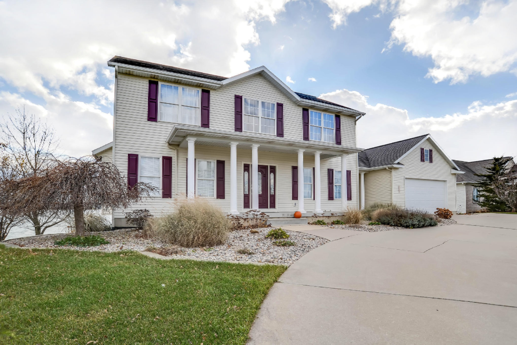 2518 Fillmore Street Jenison, MI 49428 - Photo 1 of 58 DSC_0108_blended