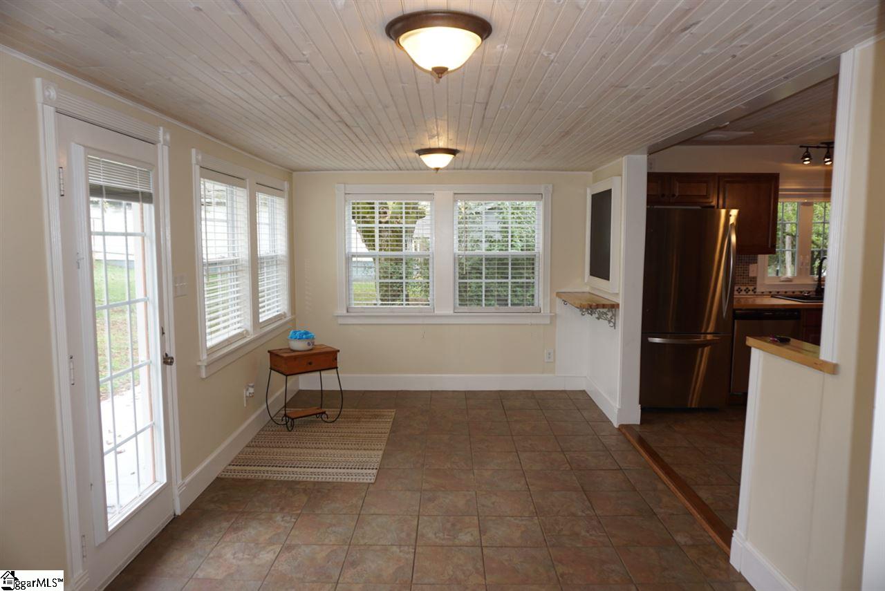 2490 Racing Road Greer, SC 29651 - Photo 4 of 25 Gallery Image 4