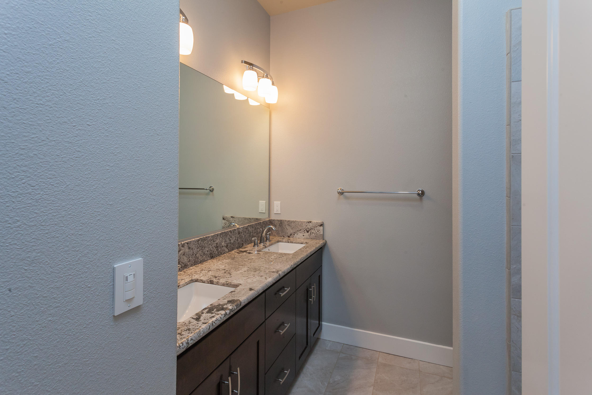 9049 Silver Bridge Road Palo Cedro, CA 96073 - Photo 11 of 28 9049SilverBridgeRoad-MLS-34