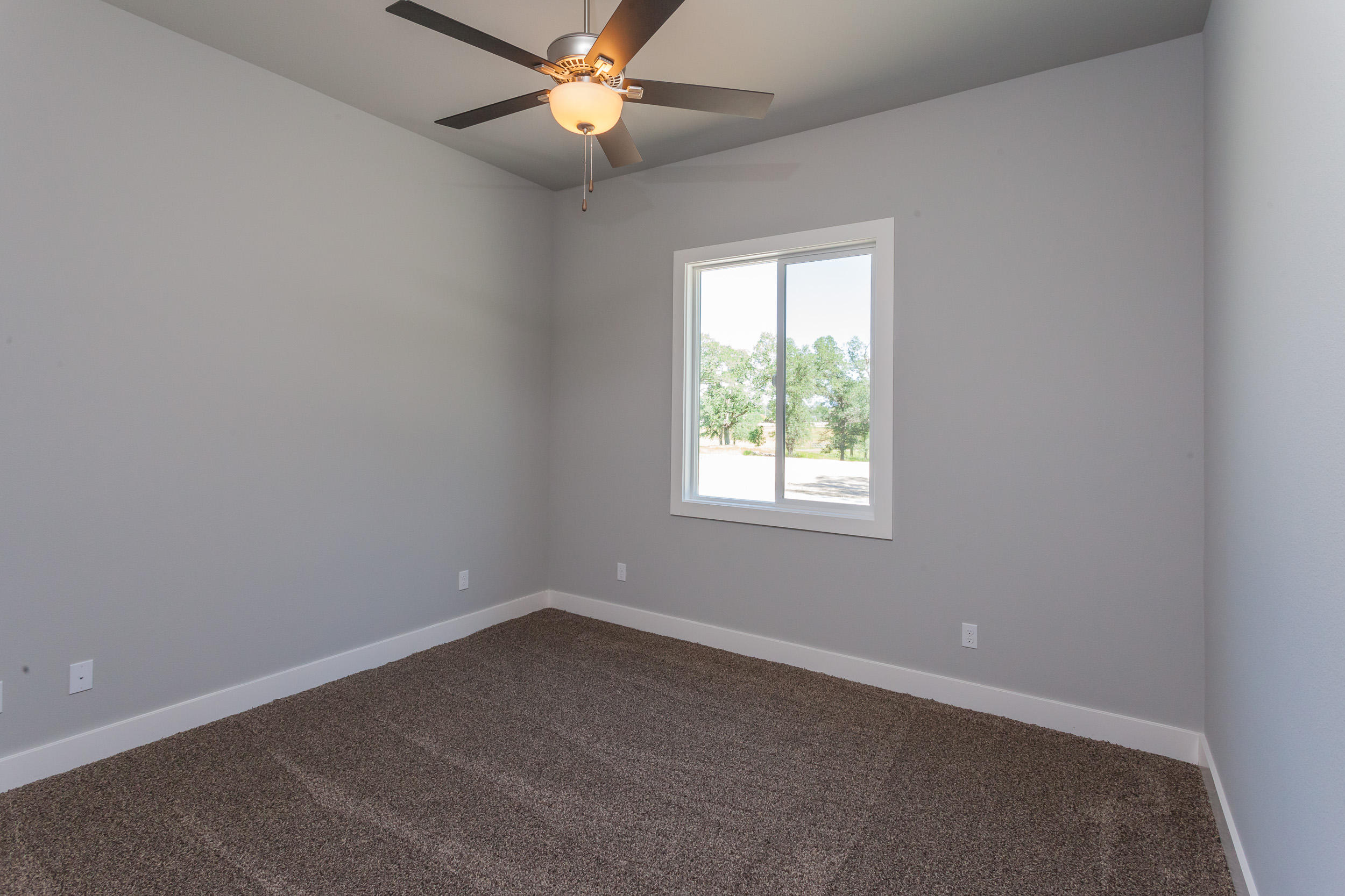 9049 Silver Bridge Road Palo Cedro, CA 96073 - Photo 17 of 28 9049SilverBridgeRoad-MLS-36